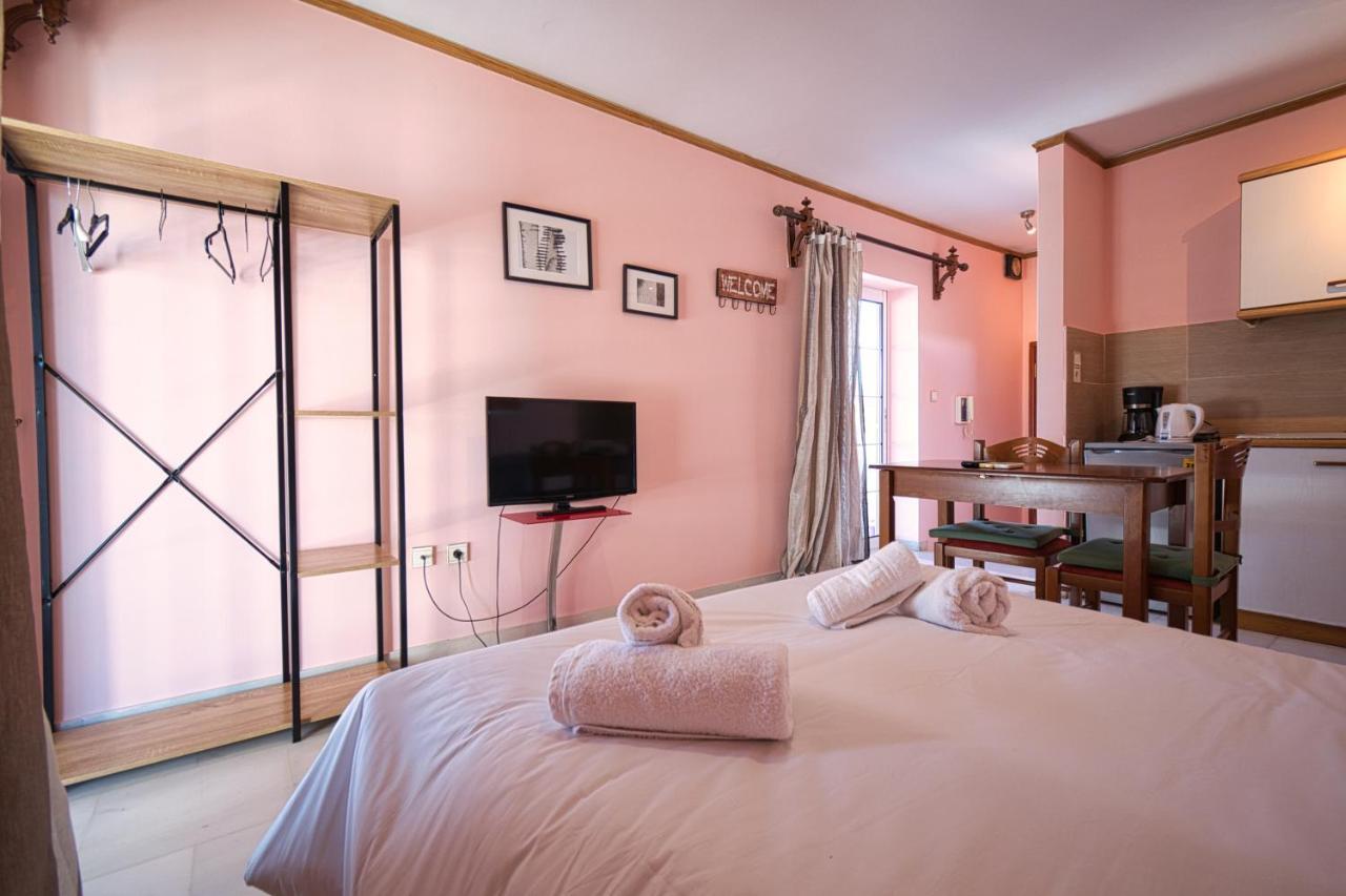 Апартаменты Tiny Studio Marousi Area Афины Экстерьер фото